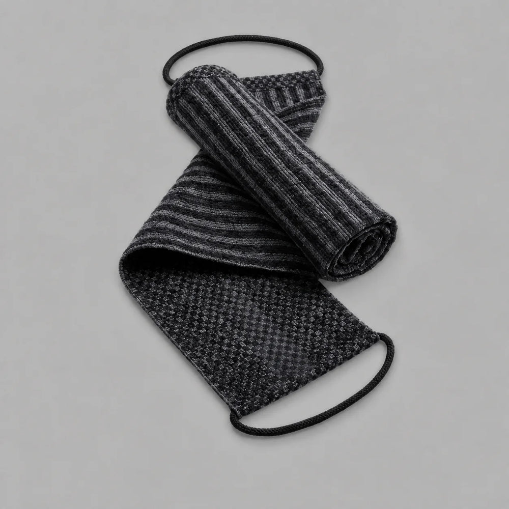 Serviette de douche exfoliante – bambou et charbon